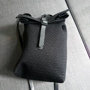 RAINS Rolltop Rucksack Mesh Mini – Black / One Size